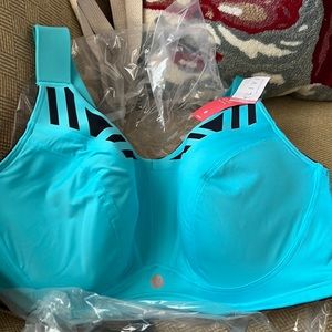 Livi sports bra. New with tags. 42DD max support underwire